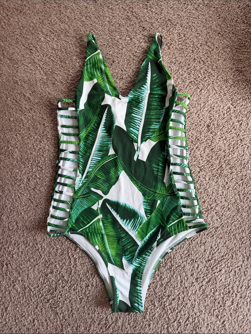 Cupshe Green Tropical Leaf One-Piece Swimsuit